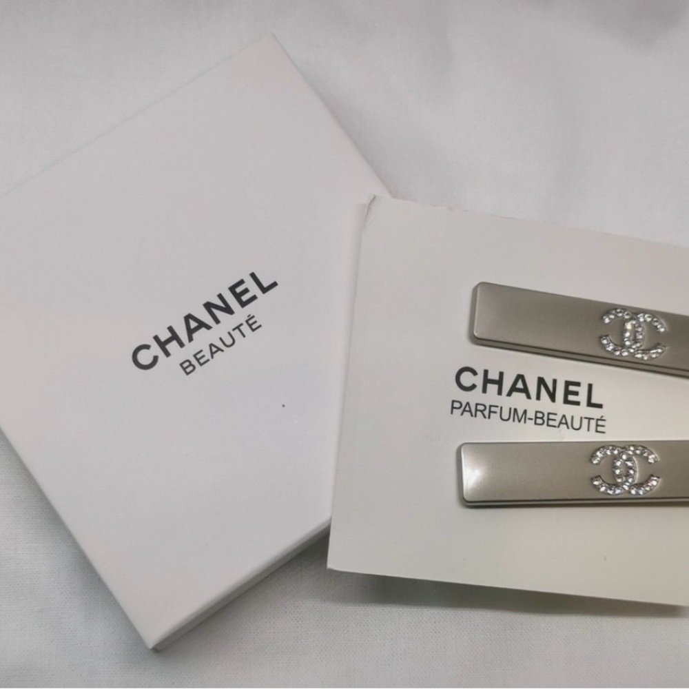 CHANEL Silver Hair Clips with Crystal Logo - Picture 7 of 9